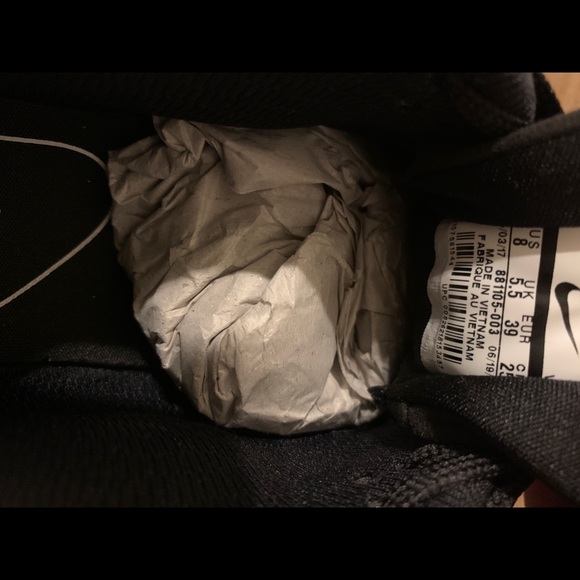 Worn twice and in excellent condition! - Picture 6 of 6